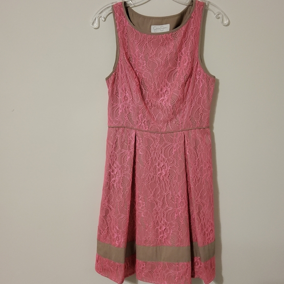 Jessica Simpson Dresses & Skirts - JESSICA SIMPSON PINK LACE TAN LINED FIT & FLARE SLEEVELESS SCOOP NECK SIZE 4